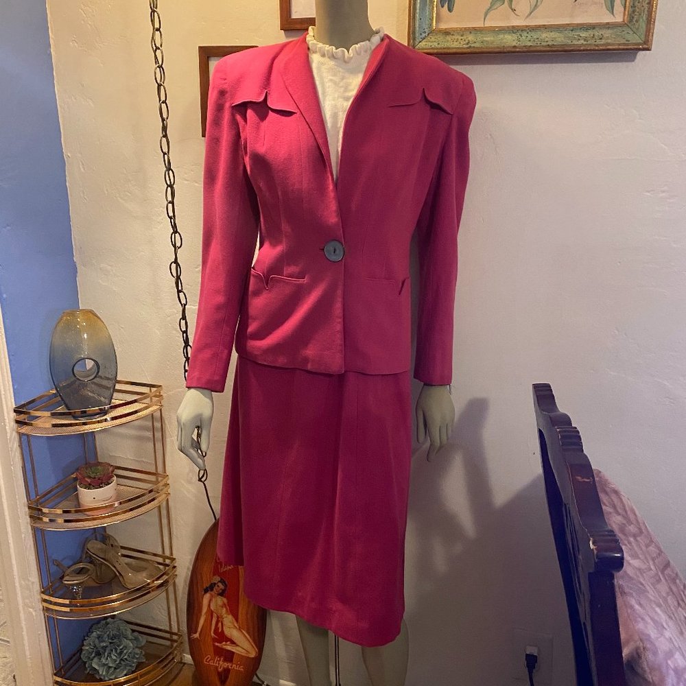 Handmacher Original Fuchsia Wool 1940s Suit Size M